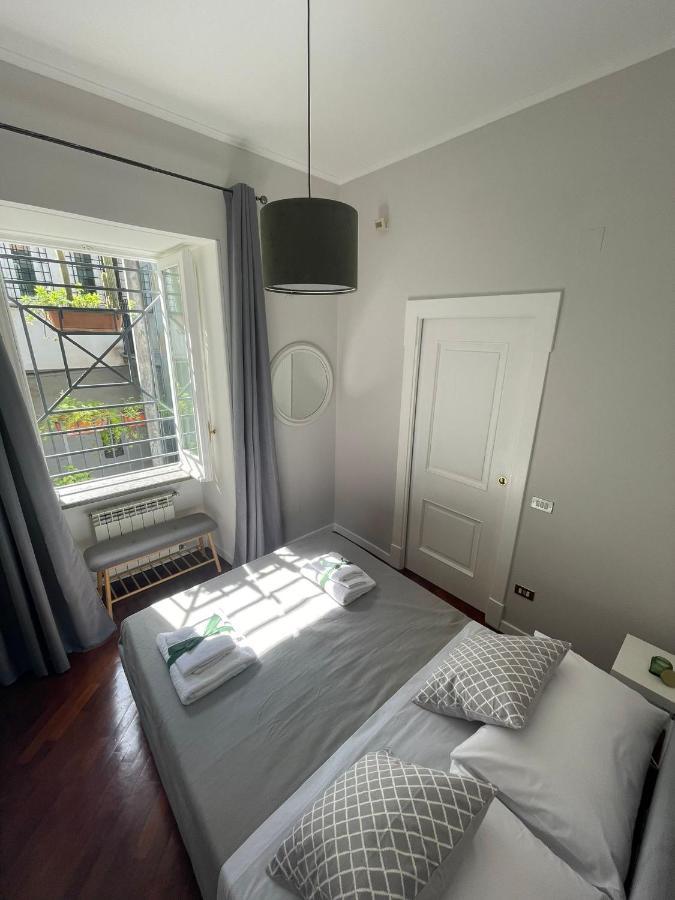 Nilo 28 House Apartment เนเปิลส์ ภายนอก รูปภาพ