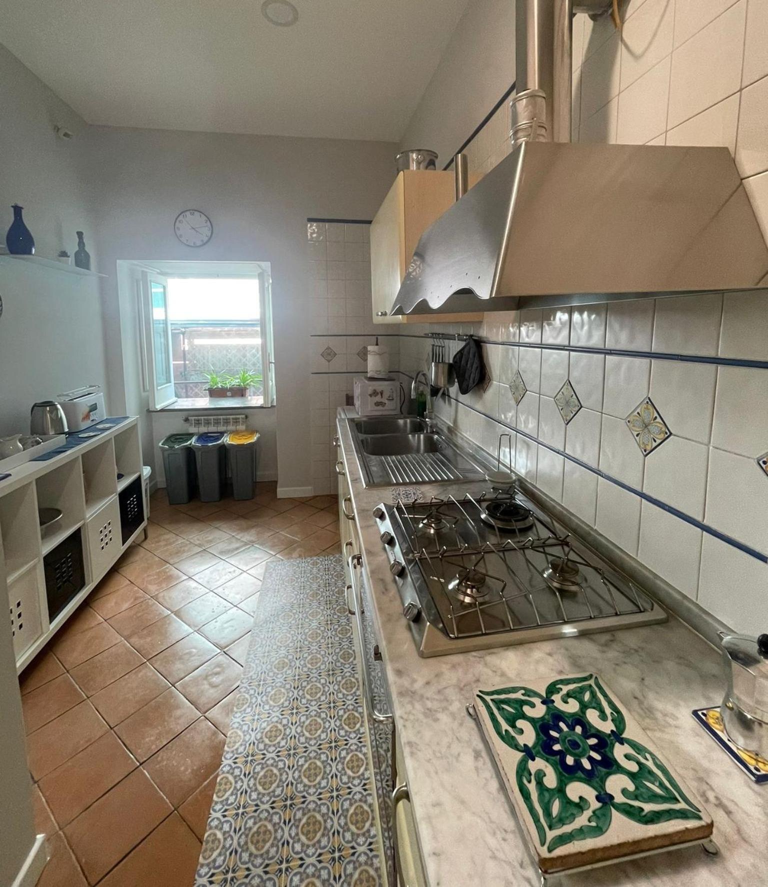 Nilo 28 House Apartment เนเปิลส์ ภายนอก รูปภาพ